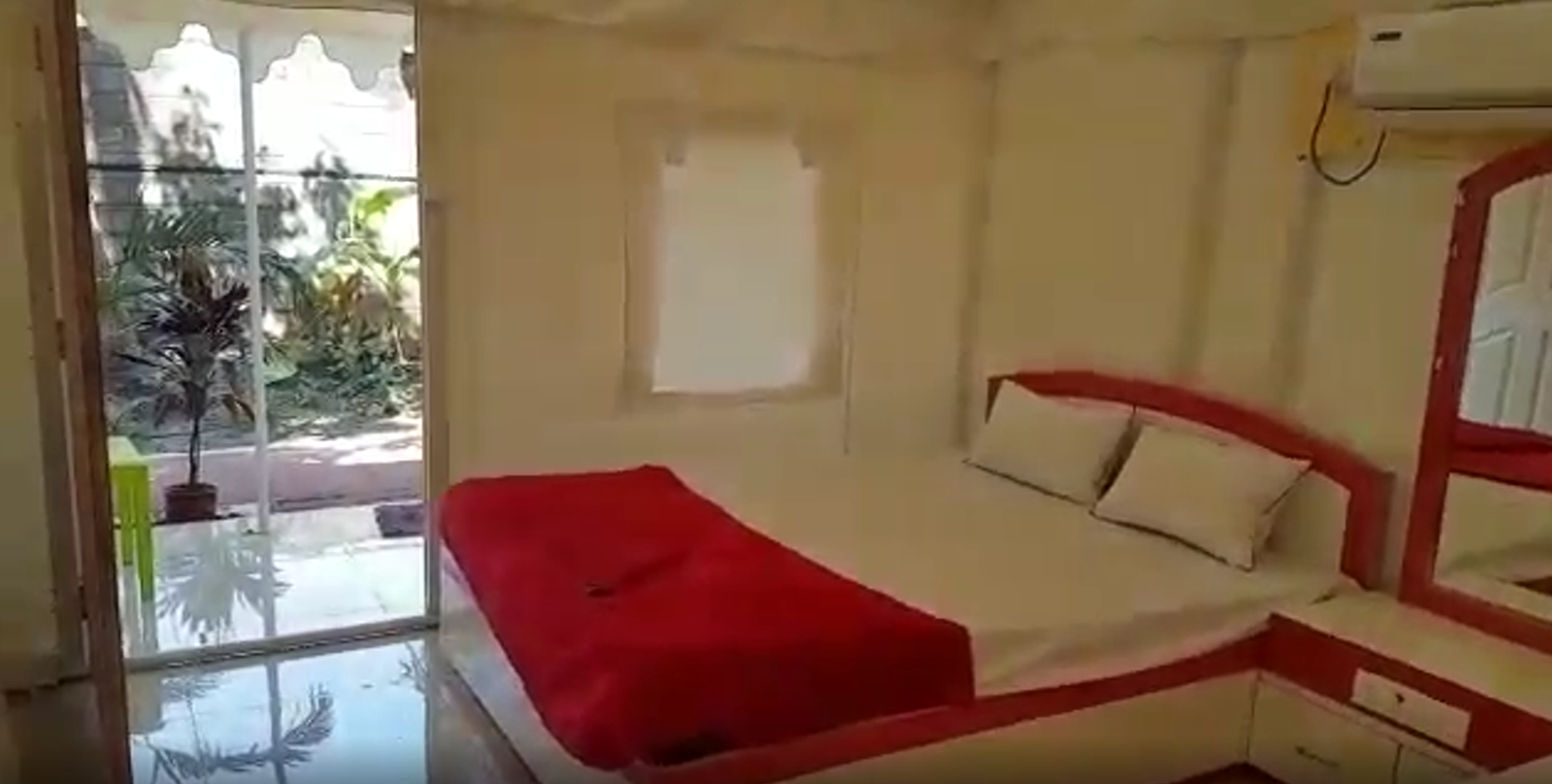 Deluxe Tent View 2